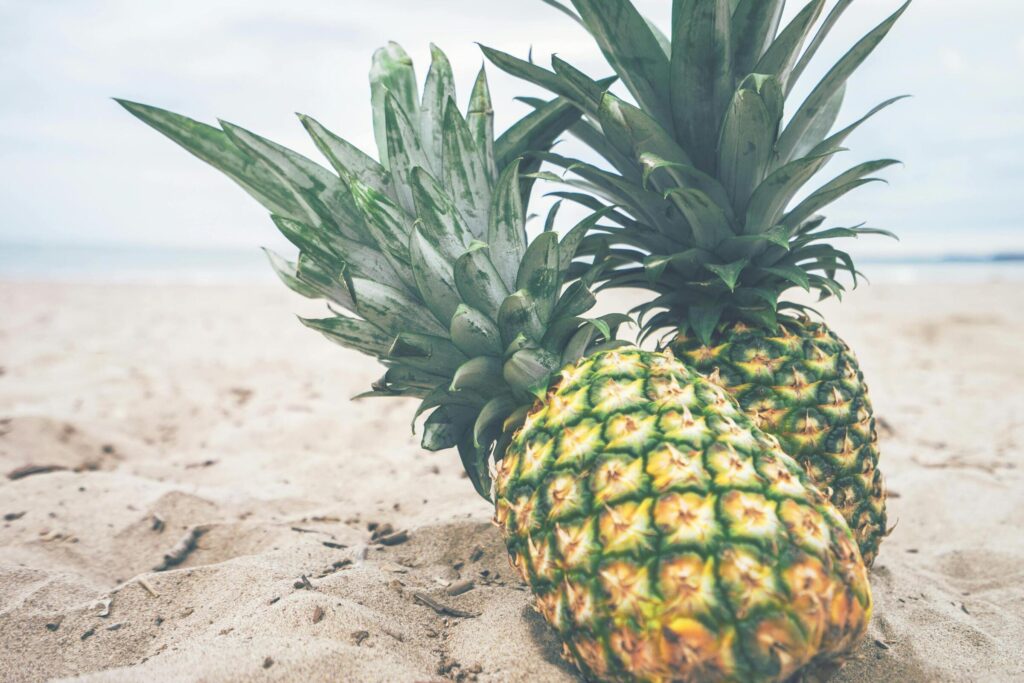 ananas op strand